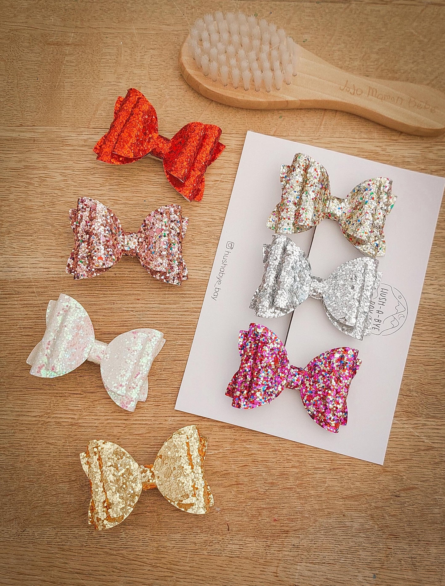 Glitter bows