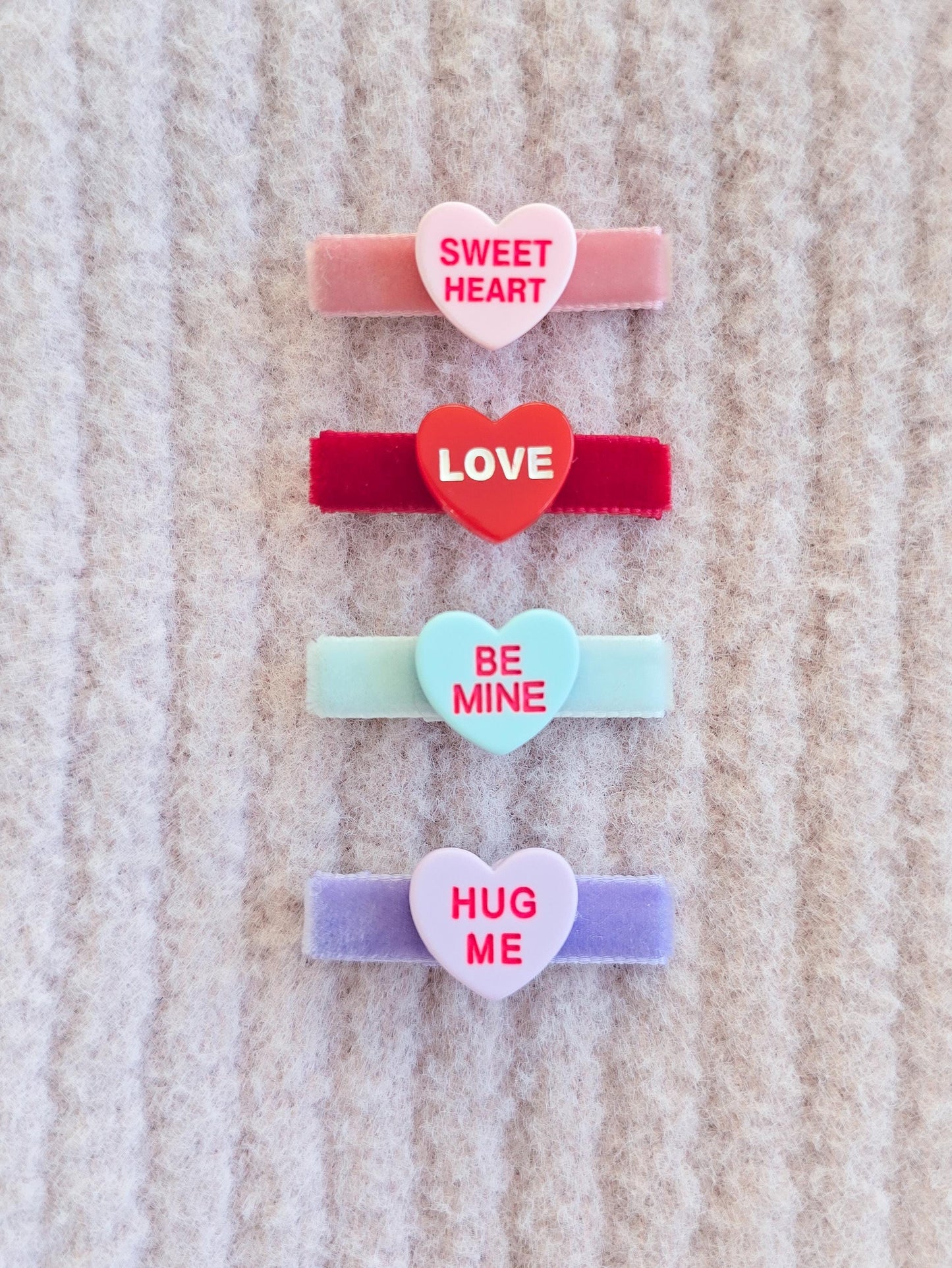 Valentines Hair Clips, Love Heart Hair Clips, Valentines Gift for baby, Baby Hair Clips, Girls Valentines Gift, Heart Hair Clips, Lovehearts