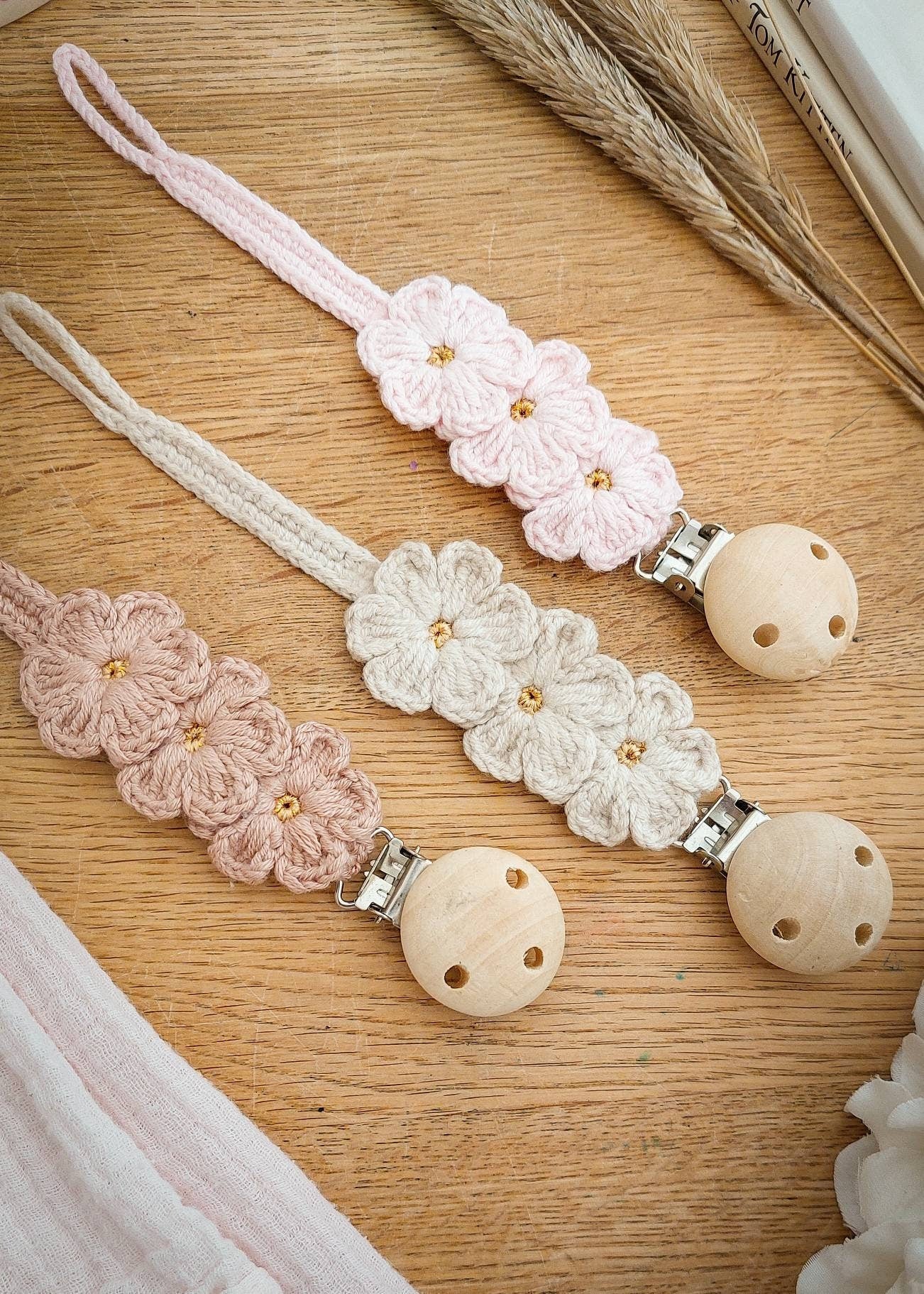 Dummy Clip, Pacifier Clip, Boho Dummy Clip, Neutral Dummy Clip, Pretty Dummy Clip, Dummy Chain, Dummy Holder, Occassion Dummy Clip, Flowers