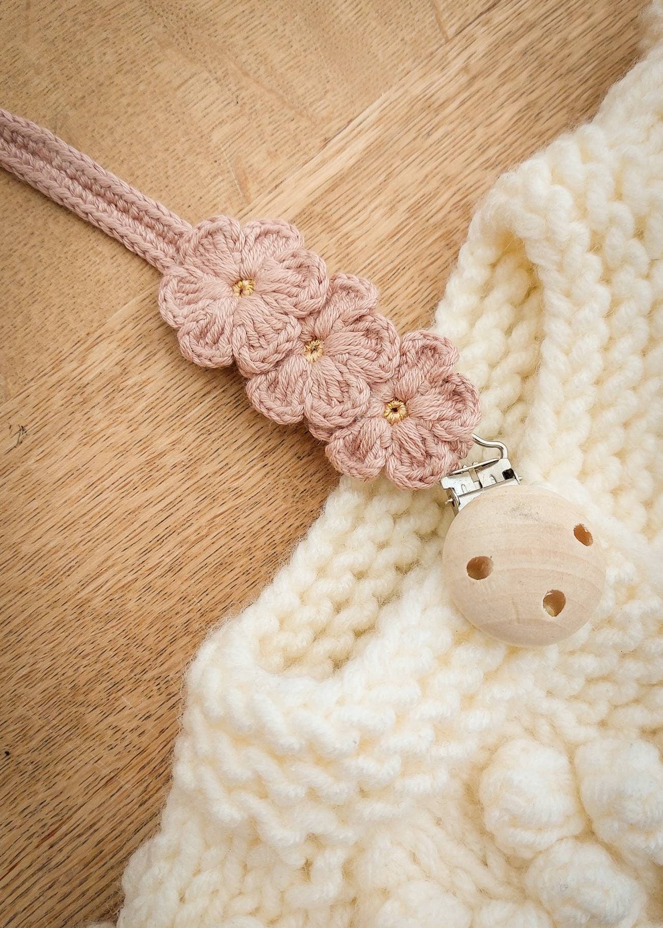 Dummy Clip, Pacifier Clip, Boho Dummy Clip, Neutral Dummy Clip, Pretty Dummy Clip, Dummy Chain, Dummy Holder, Occassion Dummy Clip, Flowers