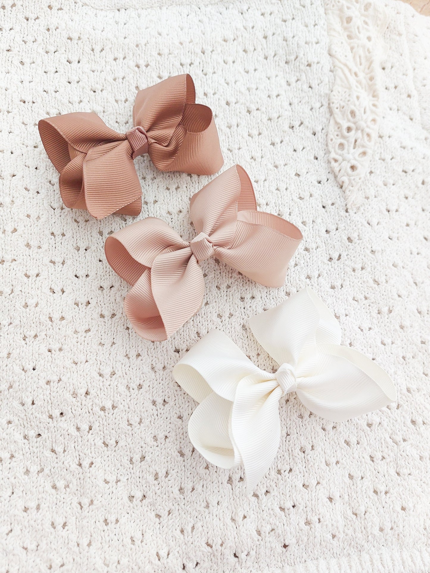 Girls Bows 4.5", Girls Hair Clips, Girls Big Bows, Large Bows, Occassion Bows, Toddler Bows, Pink Bows, Girls Hair Accessories, Wide Bows