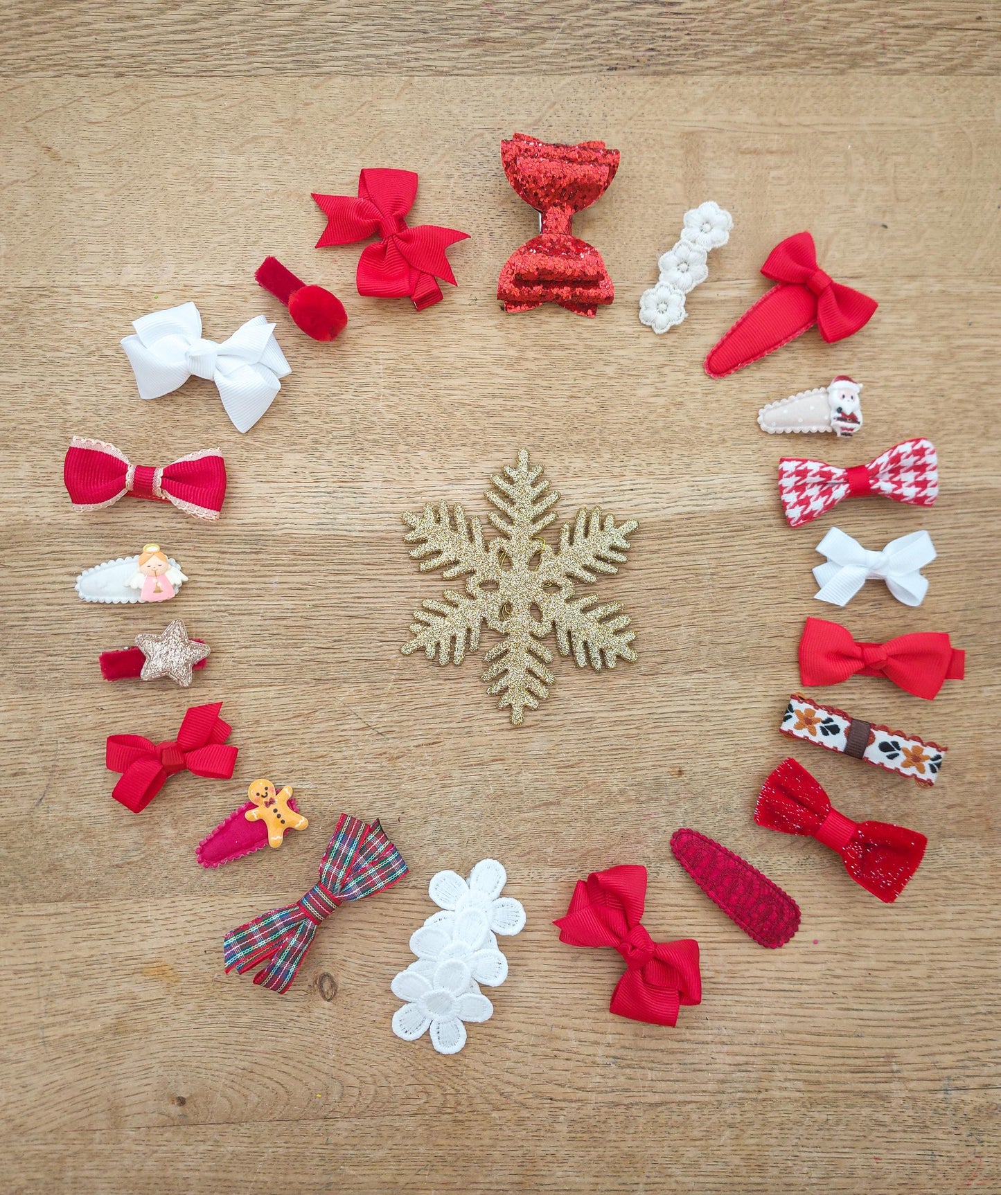 Christmas Hair Bows, Festive Hair Clips, Red Bows, Christmas Hair Accessories, Toddler Bows, Baby Hair Clip, Stocking Fillers, Girls Bows
