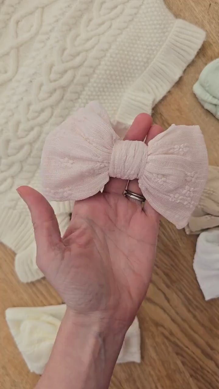 Baby Headbands, Big Bow Headband, Baby Shower Gift, Baby Girl Gift, Baby Bows, Hair Bows, Bow Headband, Newborn Headbands, New Baby Gift
