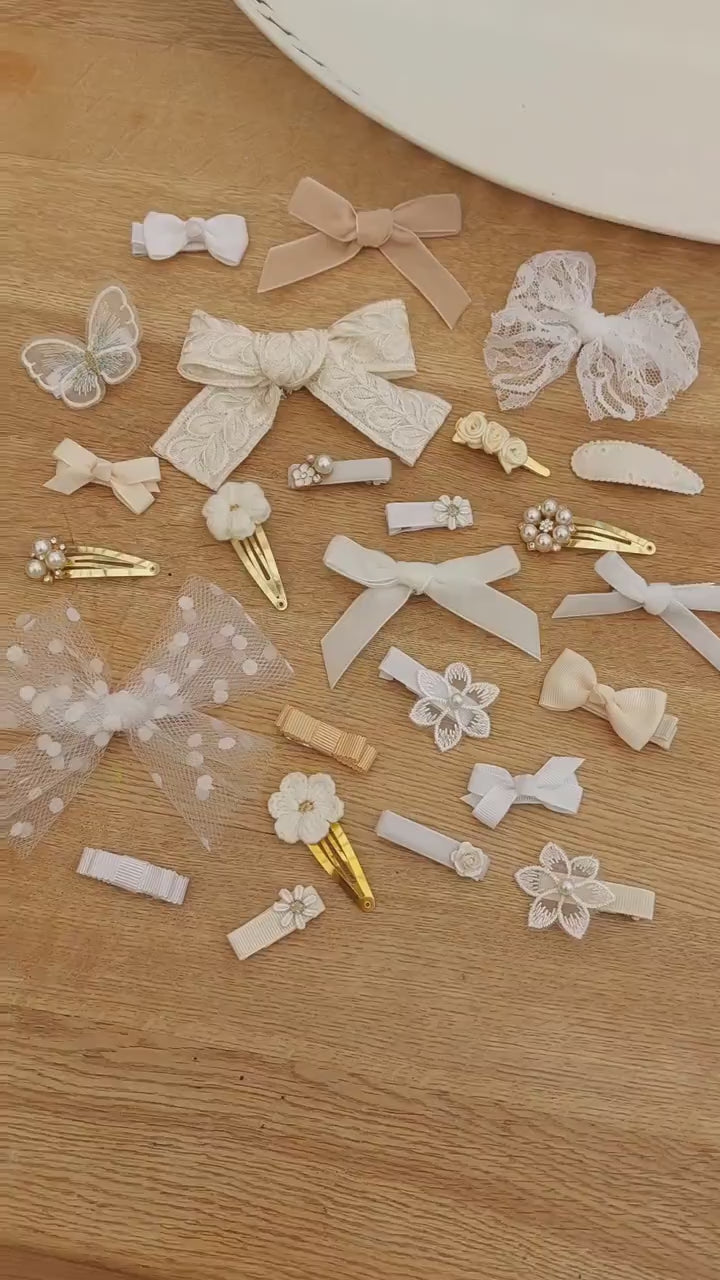 Christening Hair Clips, Flower Girl Hair Clips, Baptism Hair Clips, Flower Girl Hair Accessories, White Bows, Christening Bows