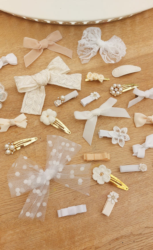 Christening Hair Clips, Flower Girl Hair Clips, Baptism Hair Clips, Flower Girl Hair Accessories, White Bows, Christening Bows